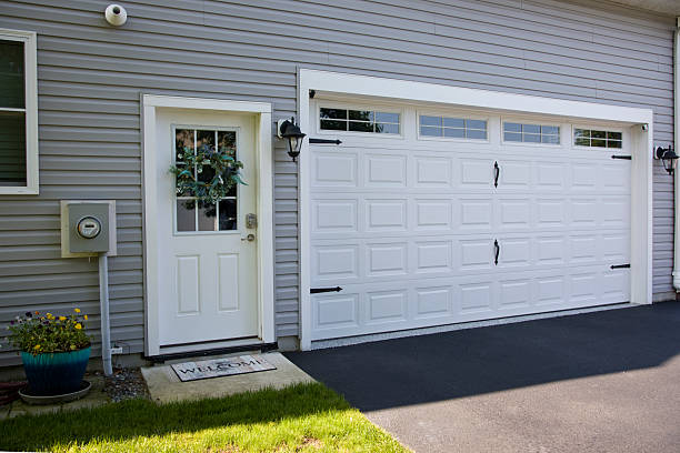 24/7 Emergency Garage Door Panel Replacement experts in Cleveland, NC